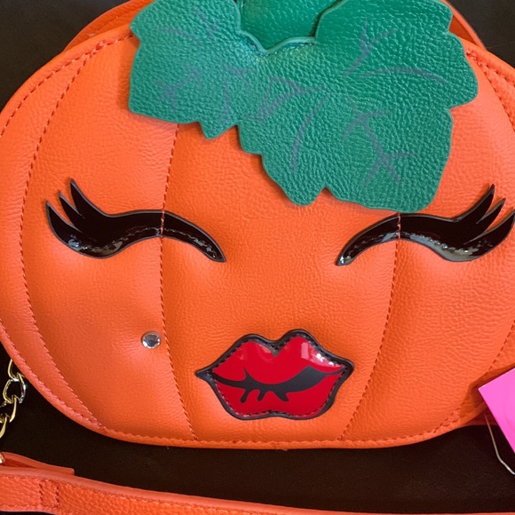 Rare Betsey Johnson NWT Pumpkin Purse - Picture 2 of 13